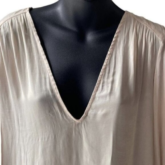 Free People V-Neck Long Sleeve With Rouching Puff Shoulder Pale Peach Women’s S - Picture 2 of 9